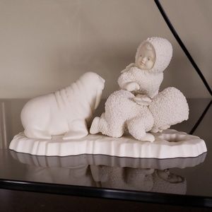 Snowbabies figurine